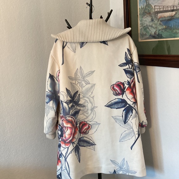 French Connection White Floral Rose Print Oversized Coat Size 4 - Picture 11 of 13
